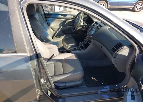 2006 Honda Accord 2.4 Ex from USA, damaged, VIN 1HGCM56726A053323